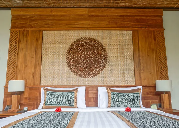 Sakti Garden & 4*